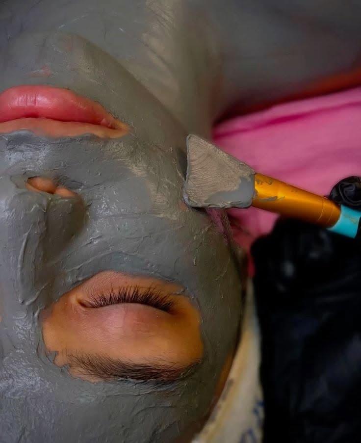 Bentonite Mask